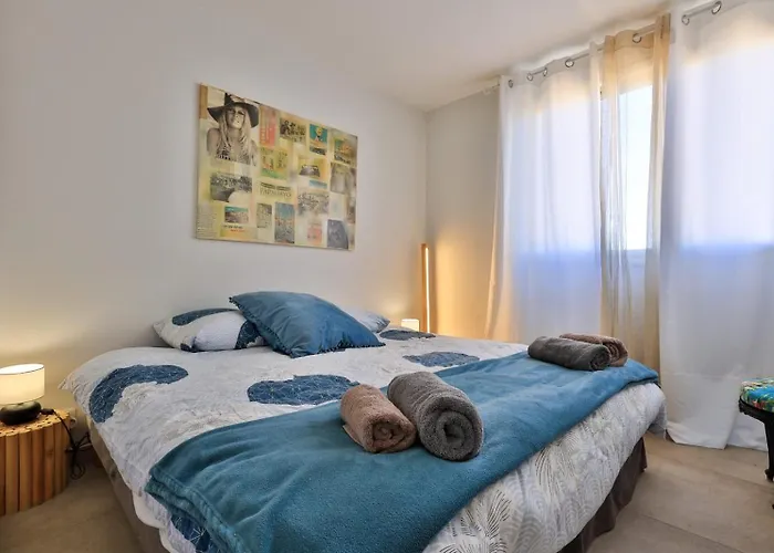 Avec Toit Terrasse Equipe Au Centre Tropez Vue Apartment Saint-Tropez